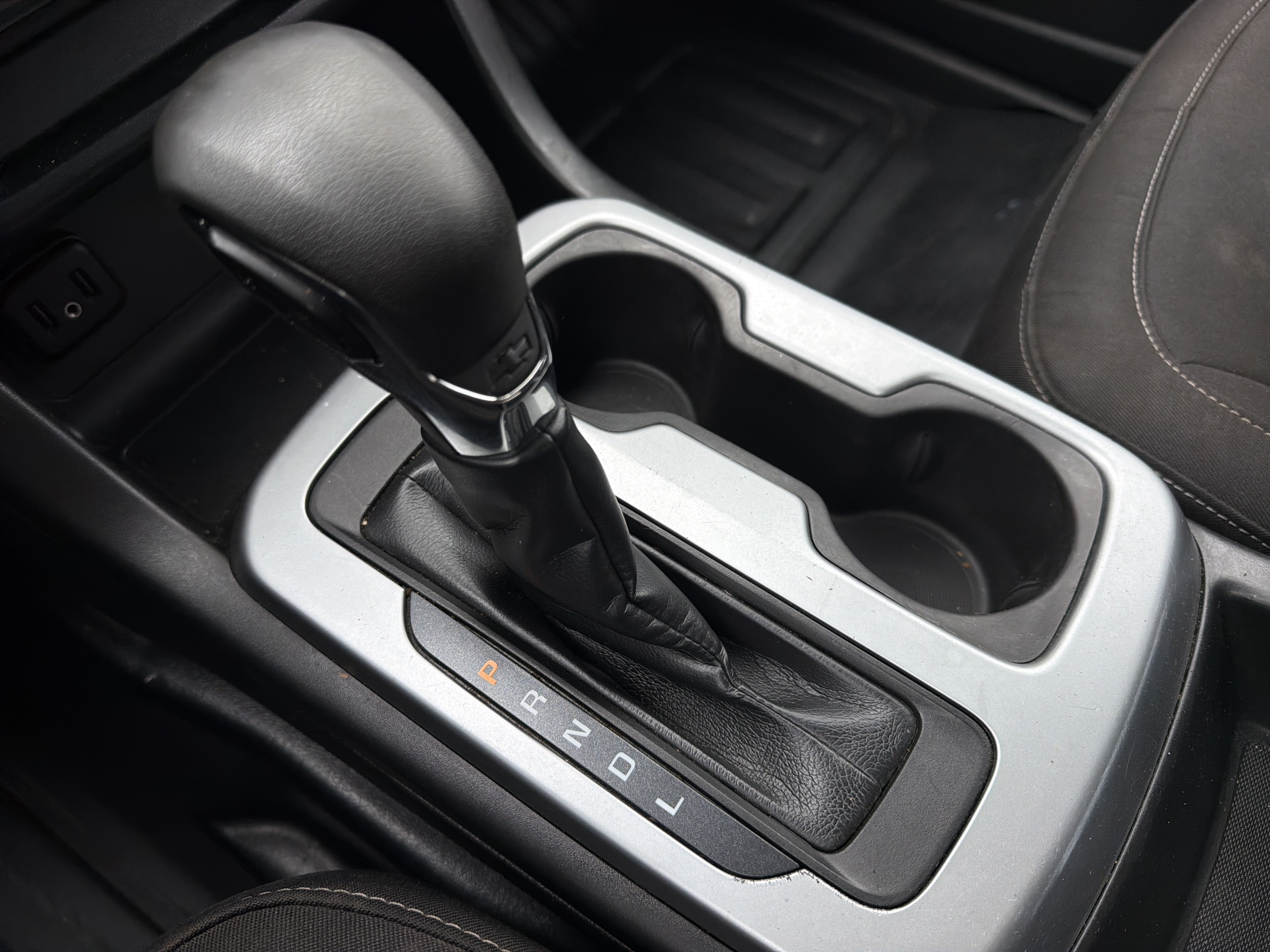 Used 2022 Chevrolet Colorado LT w/ Fleet Safety Package RWD image 26