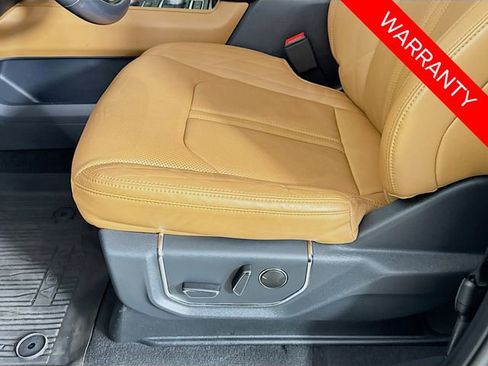 Certified 2024 Ford Expedition Platinum image 20