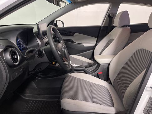 Used 2022 Hyundai Kona SE FWD image 12