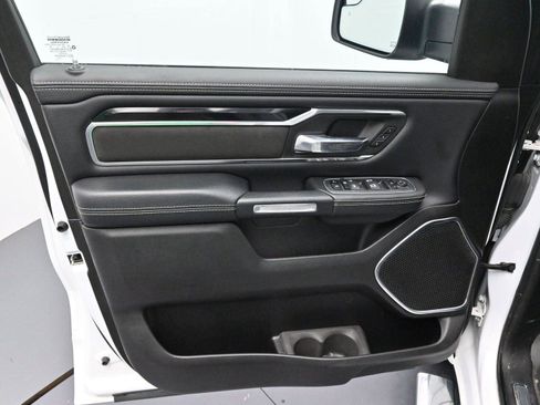 Used 2022 RAM 1500 Laramie w/ Sport Appearance Package AWD/4WD image 10