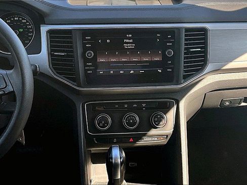 Used 2018 Volkswagen Atlas Launch Edition image 6
