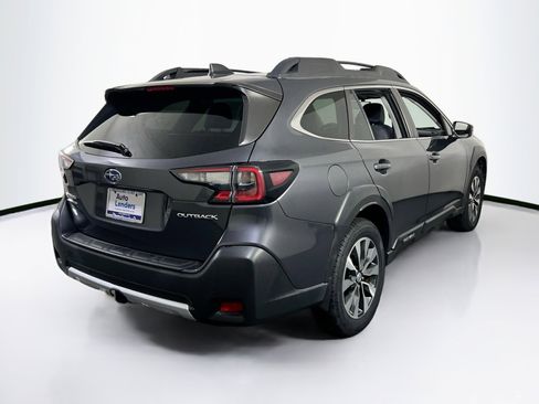 Used 2023 Subaru Outback Limited image 5