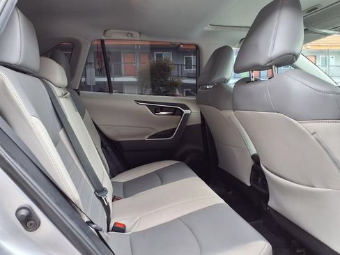 Used 2021 Toyota RAV4 XLE Premium w/ Carpet Mat Package (TMS) FWD image 24