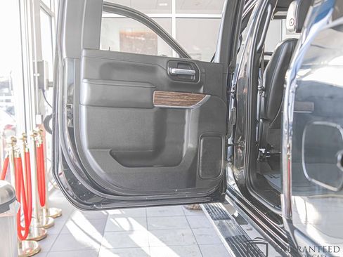 Used 2023 Chevrolet Silverado 3500 High Country w/ Z71 Off-Road Package image 33