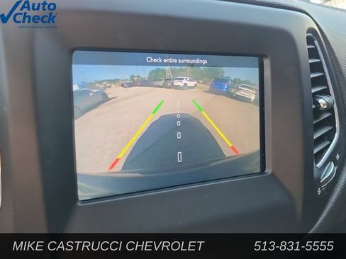 Used 2018 Jeep Compass Latitude w/ Popular Equipment Group AWD/4WD image 14