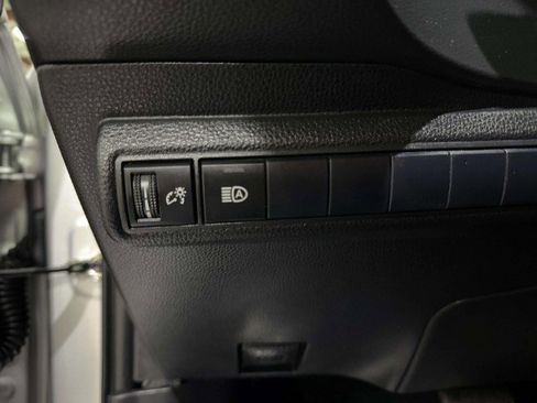 Used 2022 Toyota Corolla XSE image 20