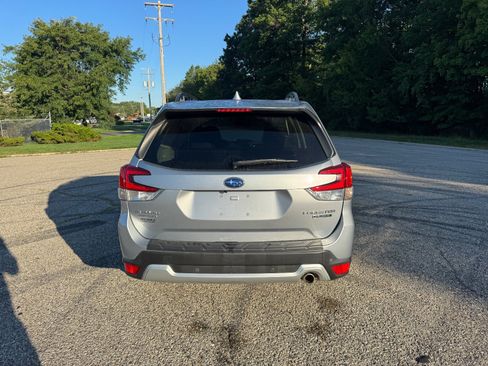 Used 2020 Subaru Forester Touring AWD/4WD image 7