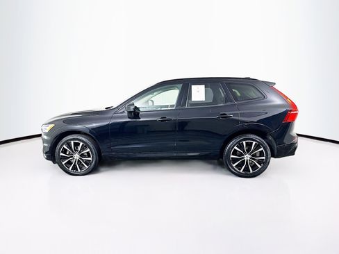 Used 2023 Volvo XC60 B5 Plus w/ Climate Package image 4