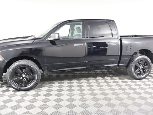 Used 2014 RAM 1500 Express w/ Black Ram 1500 Express Group image 9