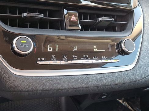 Used 2023 Toyota Corolla LE image 13