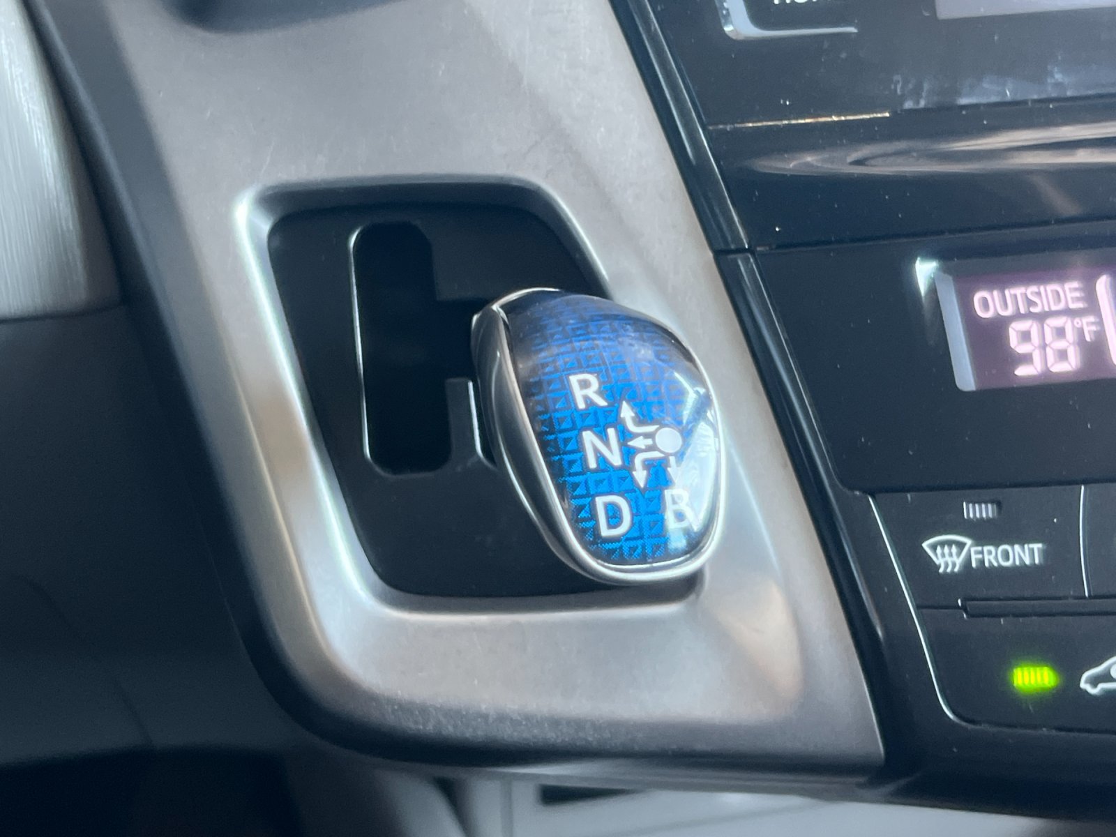 Used 2015 Toyota Prius V Three FWD image 21