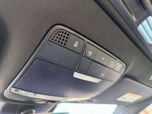 Used 2021 Mercedes-Benz C 300 4MATIC Sedan image 30