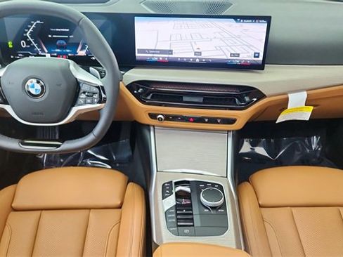Used 2025 BMW 330i xDrive Sedan image 35