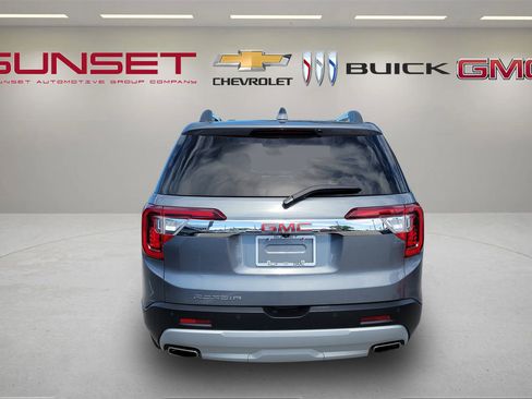 Certified 2022 GMC Acadia SLE w/ Driver Convenience Package image 5