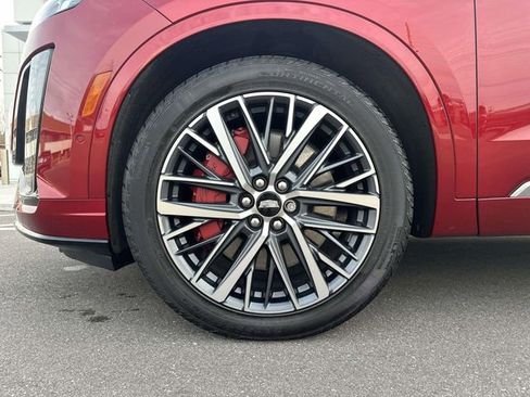 Certified 2025 Cadillac XT6 Sport w/ Platinum Package AWD/4WD image 41