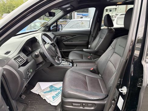 Used 2022 Honda Pilot Black Edition image 6