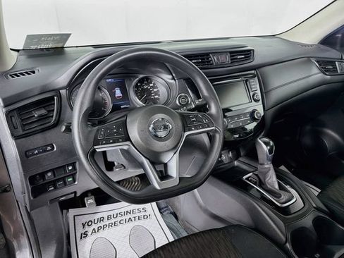 Used 2019 Nissan Rogue SV AWD/4WD image 9