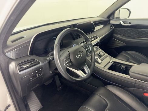 Used 2022 Hyundai Palisade Calligraphy image 4