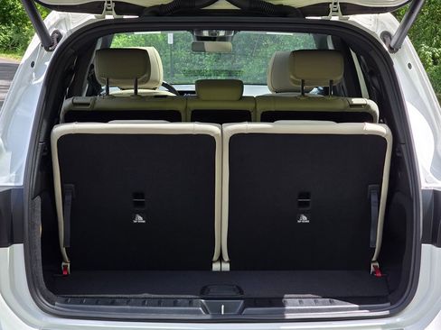 Used 2025 Mercedes-Benz EQB 300 4MATIC image 73