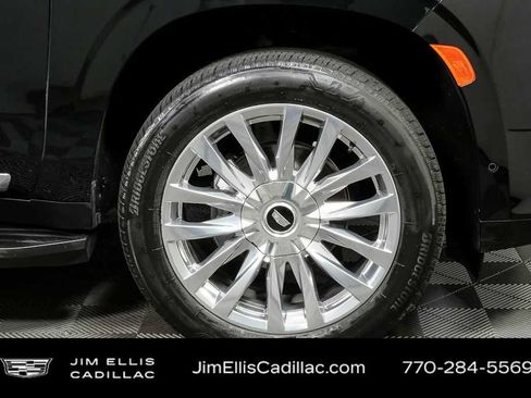 Certified 2024 Cadillac Escalade ESV Premium Luxury image 42