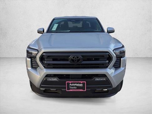 Used 2025 Toyota Tacoma SR5 AWD/4WD image 6