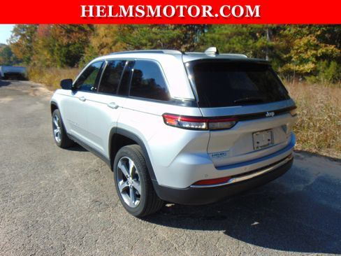 Certified 2024 Jeep Grand Cherokee Limited image 8