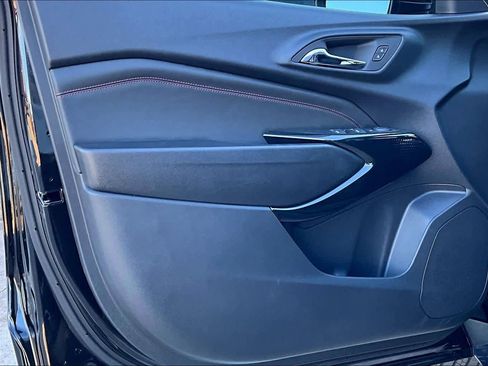 New 2026 Chevrolet Trax RS w/ Sunroof Package FWD image 11