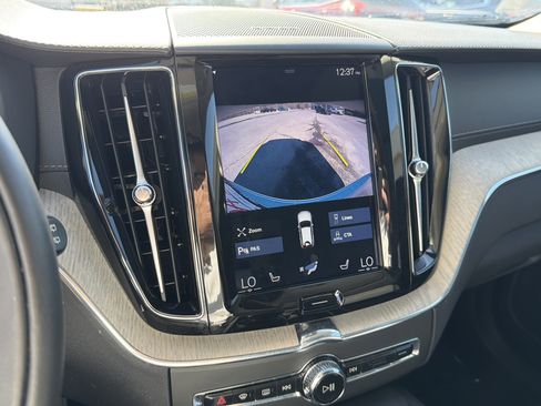 Used 2020 Volvo XC60 T5 Inscription w/ Protection Package Premier image 32