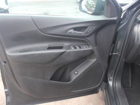 Used 2020 Chevrolet Equinox LT image 24