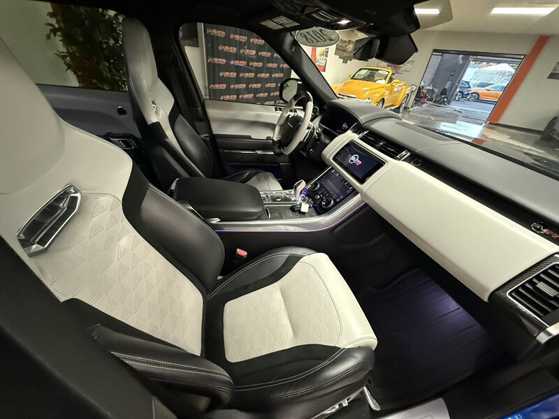 Used 2018 Land Rover Range Rover Sport SVR AWD/4WD image 18