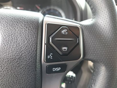 Used 2019 Toyota 4Runner SR5 AWD/4WD image 32