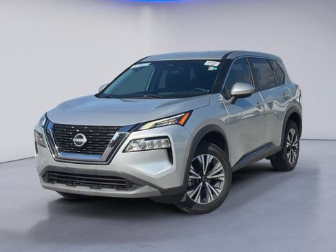 Used 2023 Nissan Rogue SV AWD/4WD image 2