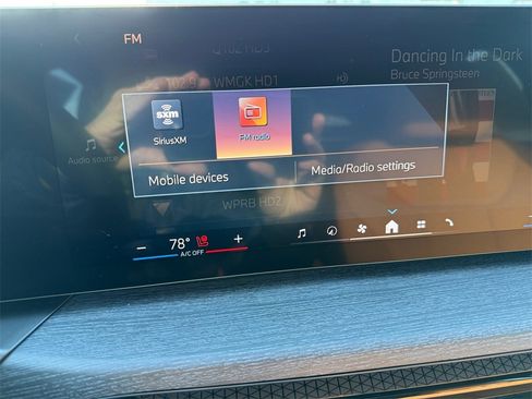 Used 2025 BMW i4 xDrive40i w/ Premium Package image 23