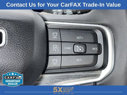 Used 2024 Jeep Wagoneer L Series II image 32