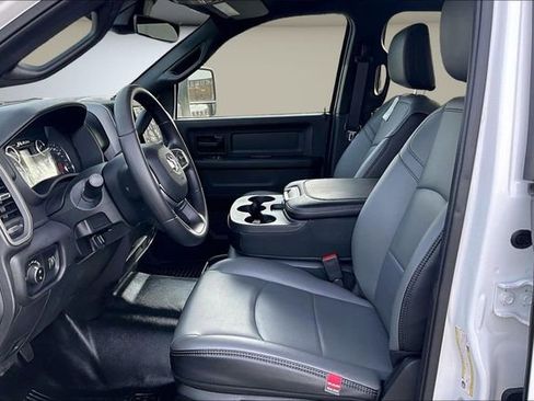 Used 2025 RAM 2500 Tradesman w/ Chrome Appearance Group image 22