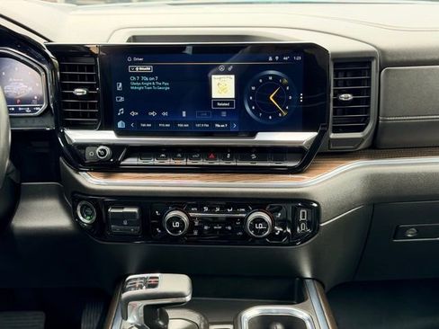 Certified 2024 Chevrolet Silverado 1500 LT AWD/4WD image 23