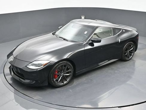 Used 2024 Nissan Z Performance w/ Floor Mat Package RWD image 28