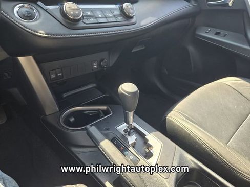 Used 2018 Toyota RAV4 XLE image 25