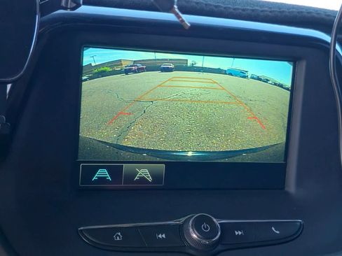 Used 2018 Chevrolet Camaro LT RWD image 16