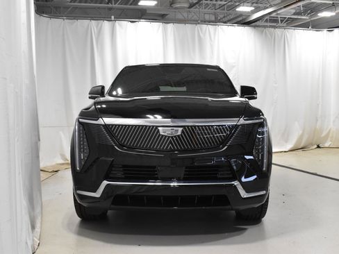 New 2025 Cadillac Escalade IQ Luxury 1 w/ LPO, Radiant Package image 21