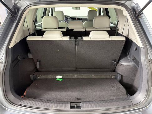 Used 2019 Volkswagen Tiguan SE w/ Panoramic Sunroof Package FWD image 22