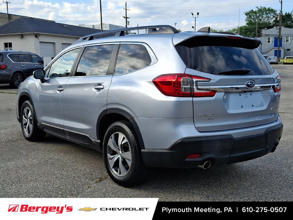 Used 2023 Subaru Ascent Premium AWD/4WD image 5
