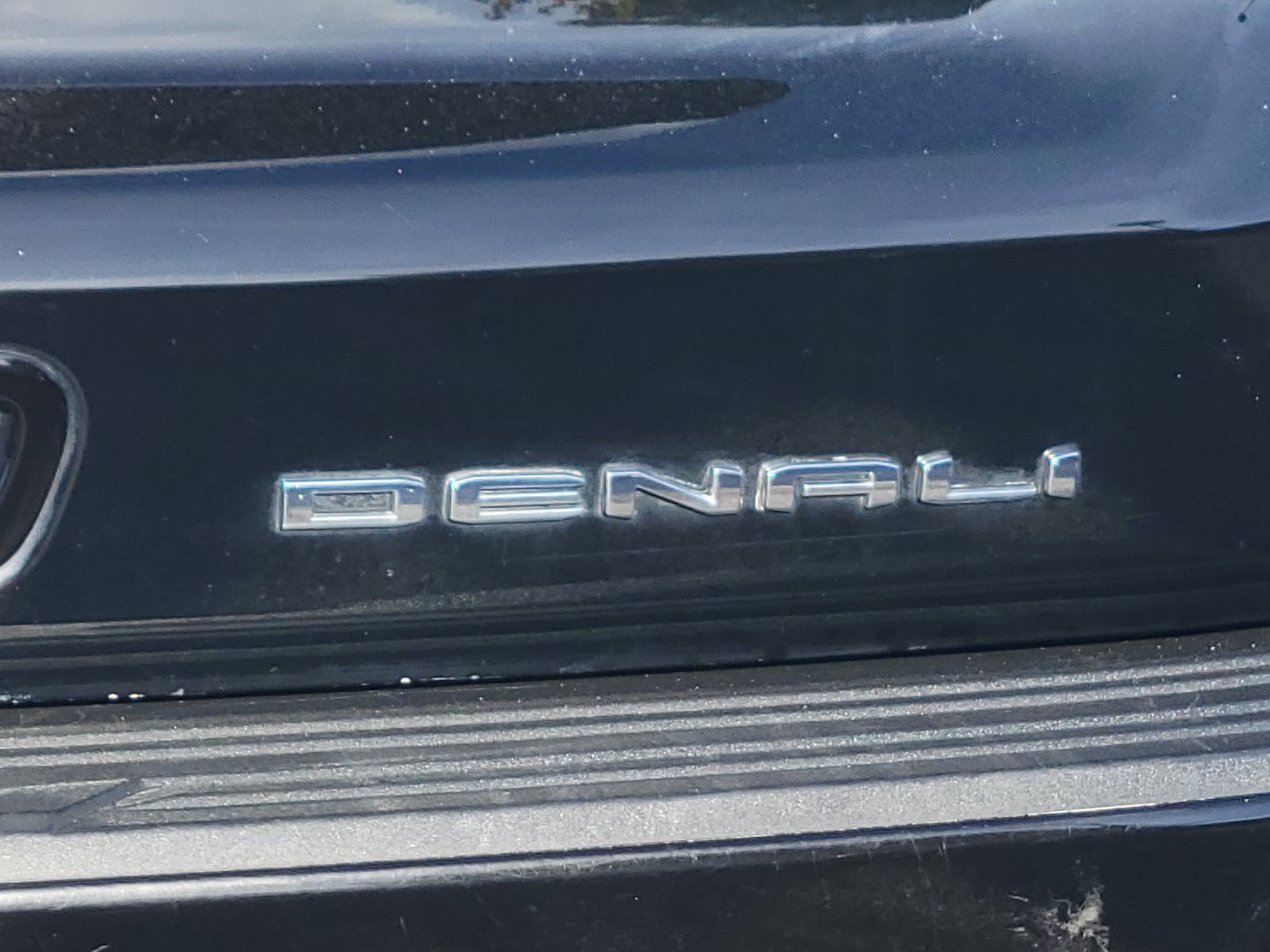 Used 2021 GMC Yukon XL Denali AWD/4WD image 14