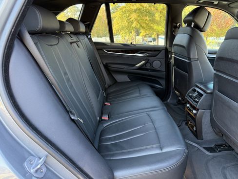 Used 2018 BMW X5 xDrive50i w/ Executive Package image 41