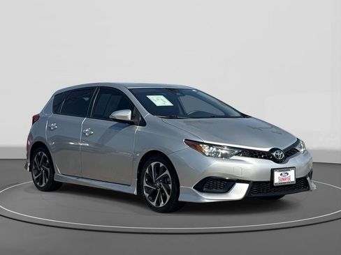 Used 2018 Toyota Corolla iM w/ Protection Package image 3