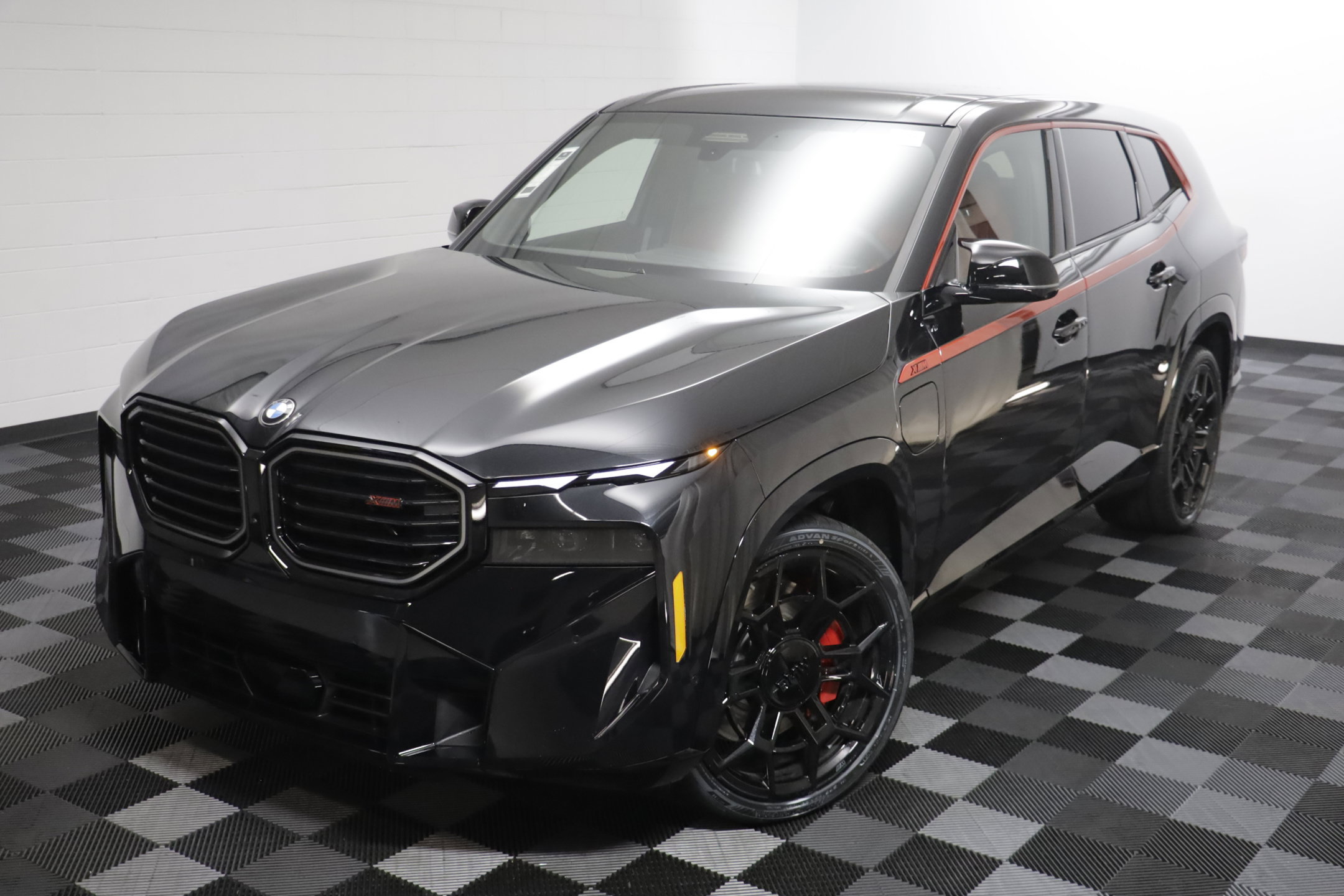 New 2027 BMW XM Label Red AWD/4WD image 2