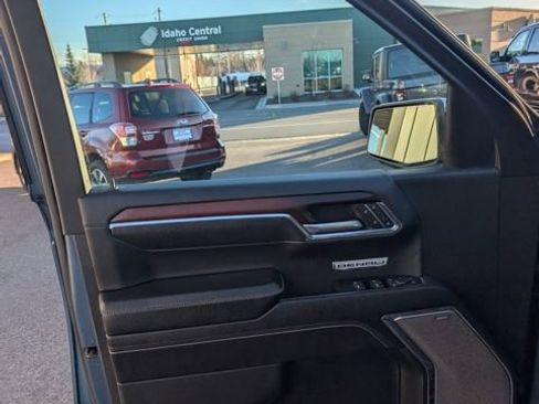 Used 2024 GMC Sierra 1500 Denali w/ Technology Package image 22