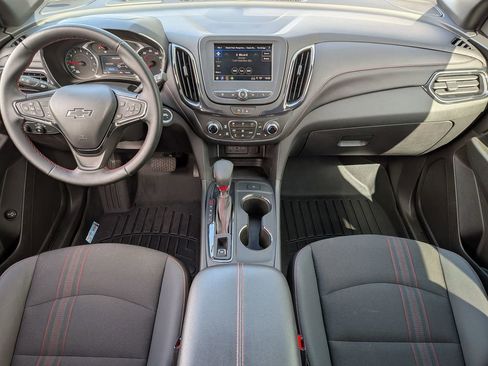Used 2024 Chevrolet Equinox RS image 29