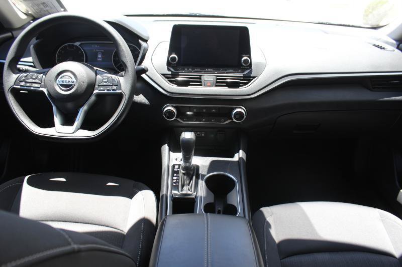 Used 2022 Nissan Altima 2.5 SV FWD image 18