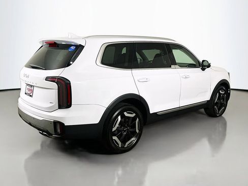 Certified 2023 Kia Telluride EX w/ EX Captain's Chair Package AWD/4WD image 23